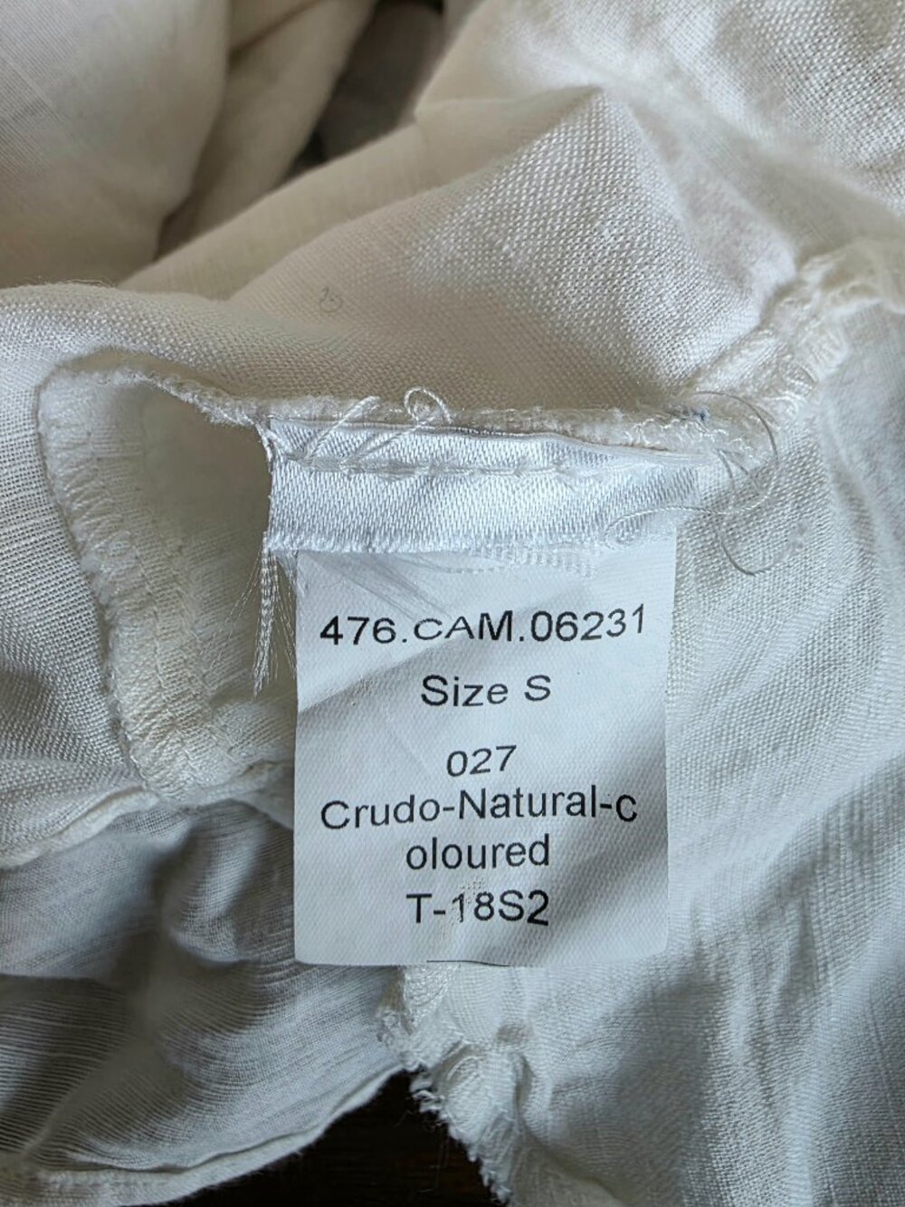 Anthropologie Intropia Embroidered Cross Stitch Fruit Top Linen Blend Boxy Sz S - Picture 7 of 8